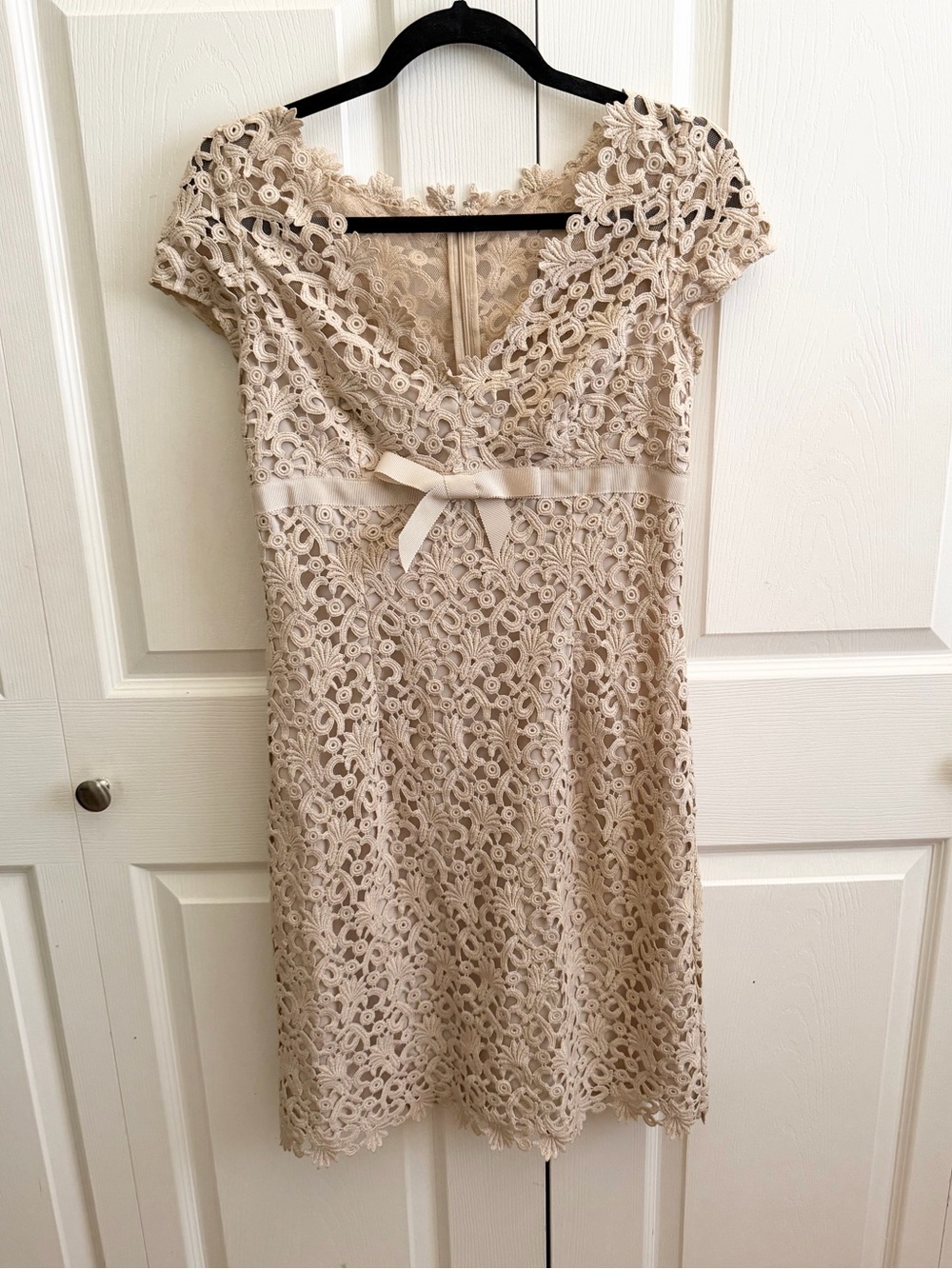 Chetta B Beige Floral Lace V-Neck Midi Dress